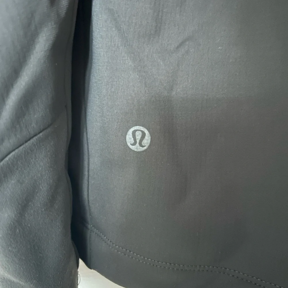 NWOT Lululemon Men’s Jacket - Grey